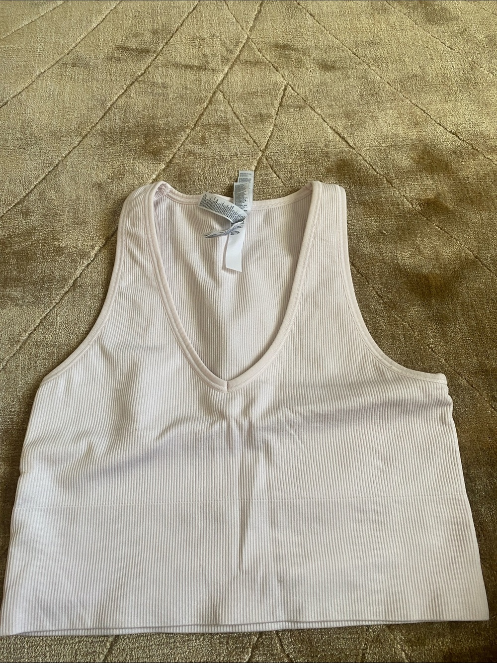 Athleta signature Ribbed V-Neck Cropped Tank - Blush Pink